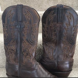 Lucchese Classics Snip Toe Boots